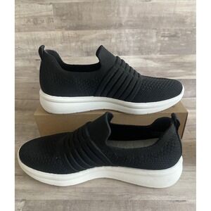 CLARKS Womens Cloudstepper Ezera Black Knit Slip-On Sneaker Shoes - Size 8.5